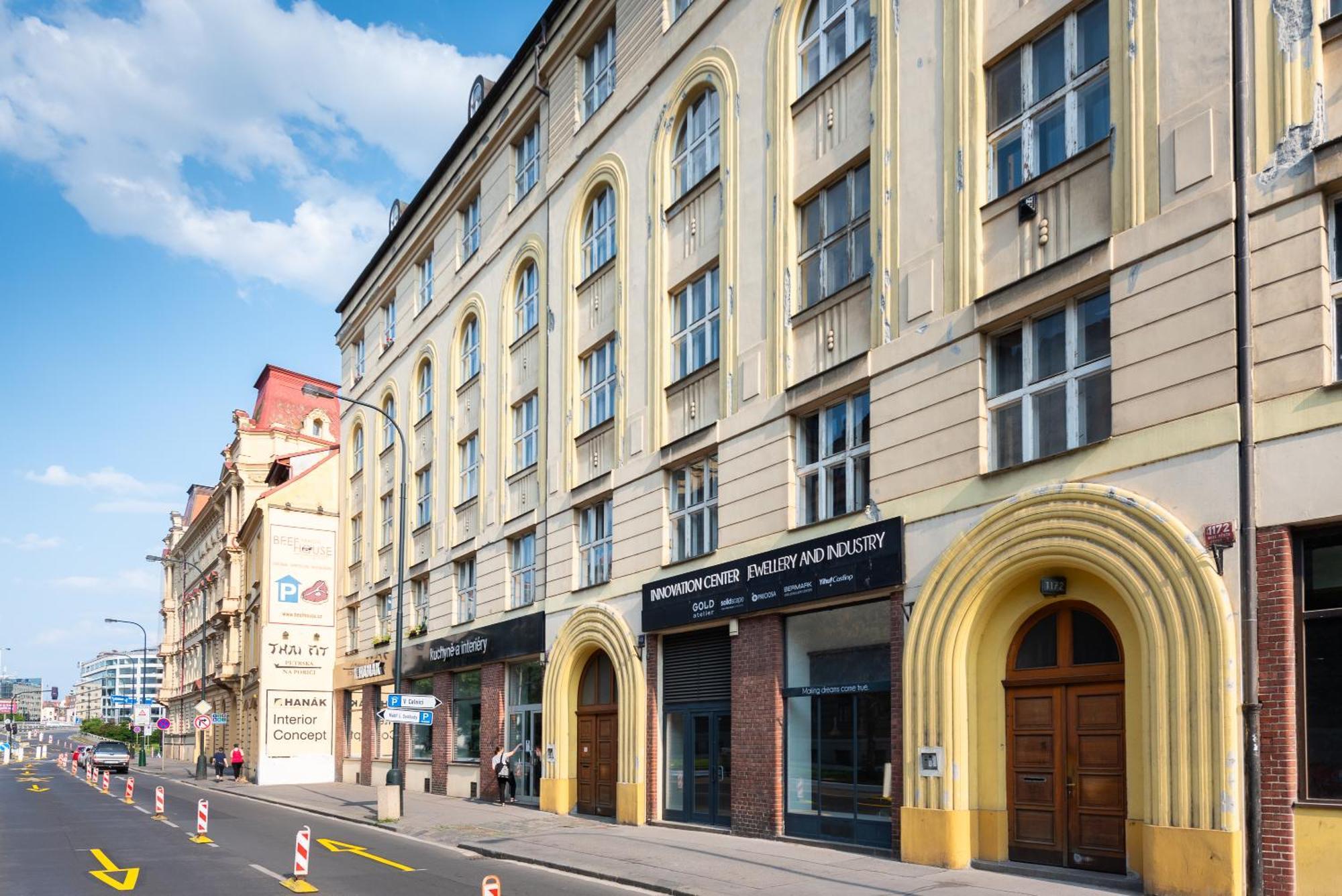 B.O.B. Klimentska Leilighet Praha Eksteriør bilde